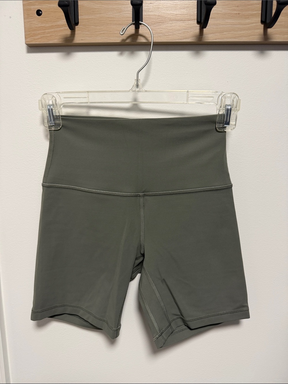 Lululemon High-Rise Short 6” Grey Sage
